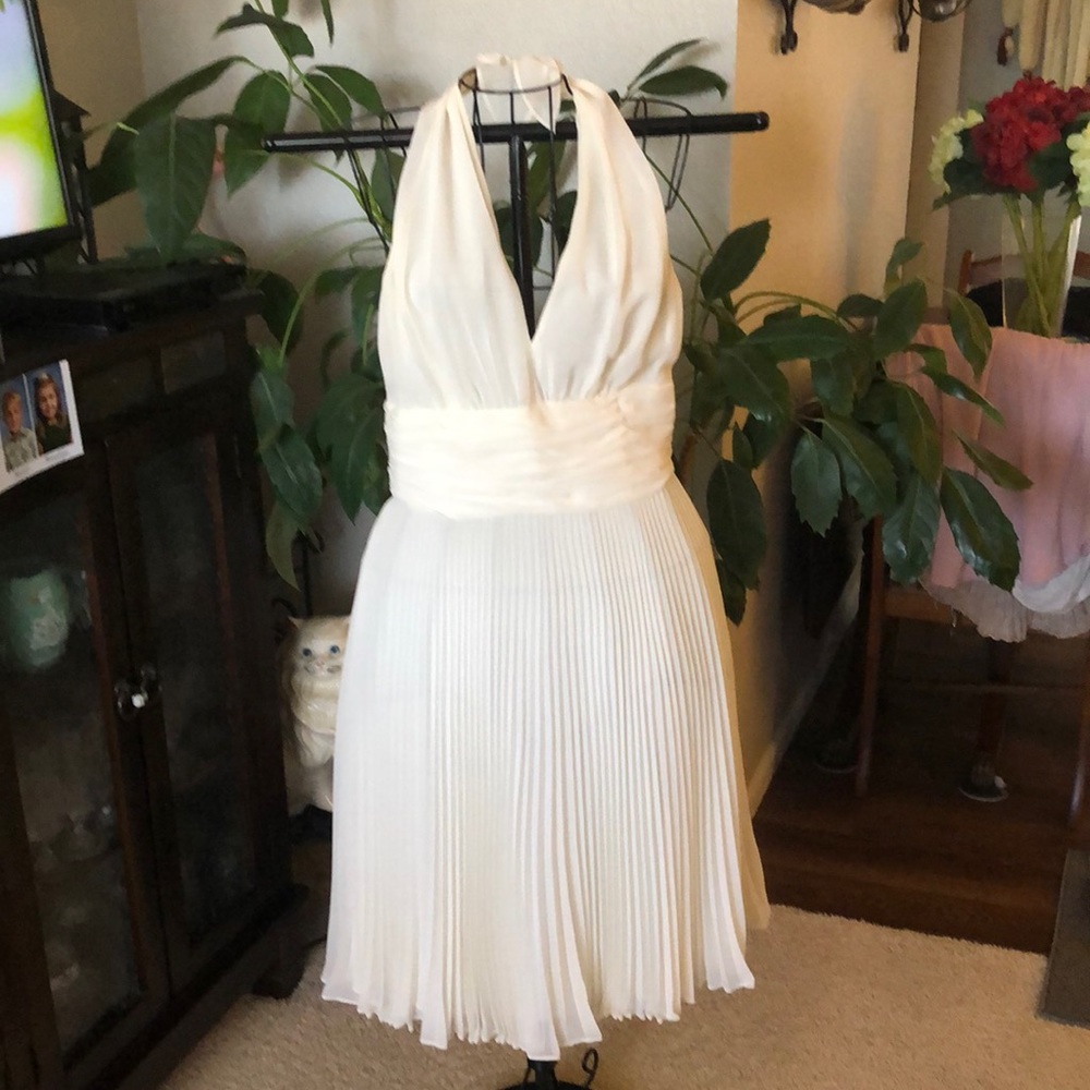 Halter off-white dress